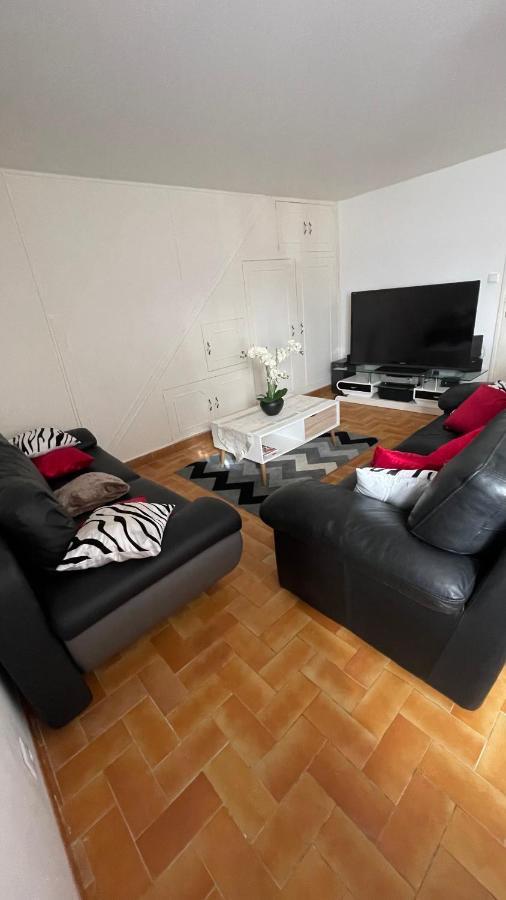 Belle Maison Avec Jardin Rdc T3 De 70M2 Vacances Ou Cure Thermale Rochefort Exterior foto