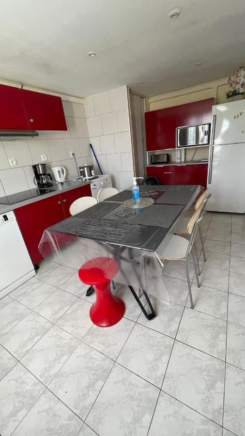 Belle Maison Avec Jardin Rdc T3 De 70M2 Vacances Ou Cure Thermale Rochefort Exterior foto