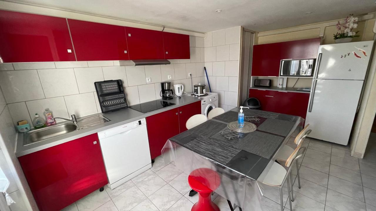 Belle Maison Avec Jardin Rdc T3 De 70M2 Vacances Ou Cure Thermale Rochefort Exterior foto